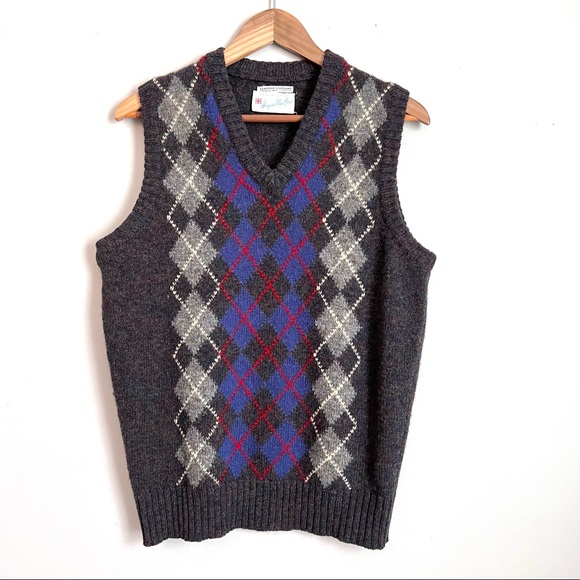 Vintage Scottish Wool Angus MacBain argyle sweater vest - Picture 1 of 9